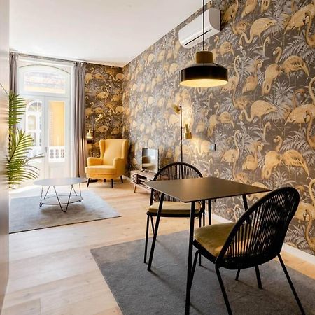 Boutique Rentals-Art & Charm II Apt W/ Terrace Porto Bagian luar foto